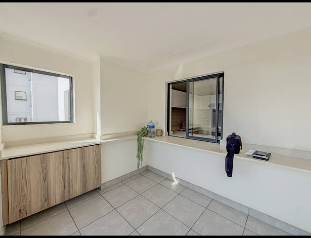 3 BEDROOM APARTMENT TO LET IN BALLITO CENTRAL